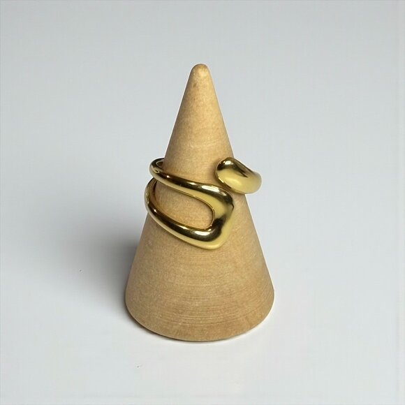 Irregular Solid Gold Ring - Picture 1 of 6